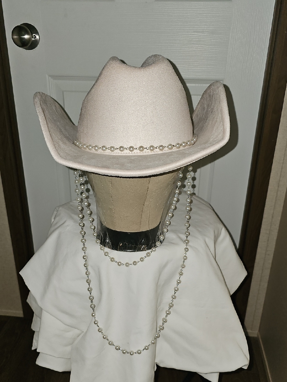 Cato Women's OS Light Pink Western Cowboy Hat with Faux Pearl Accents New - Picture 2 of 13